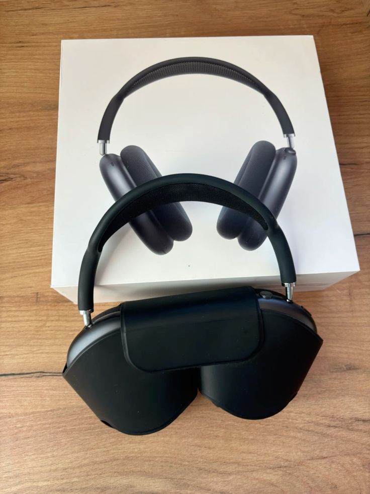 Apple AirPods Max 2 Wireless Over-Ear Headphones – Midnight