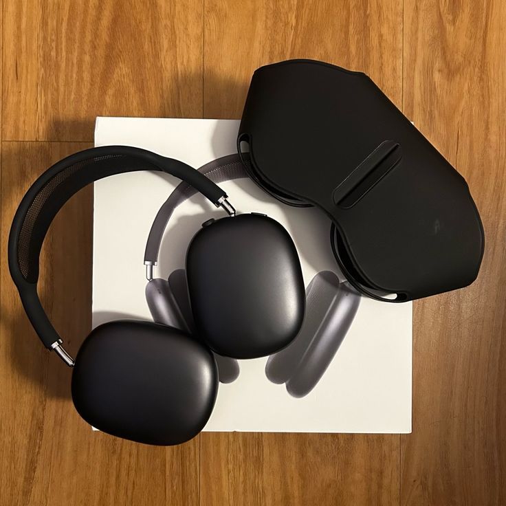 Apple AirPods Max 2 Wireless Over-Ear Headphones – Midnight